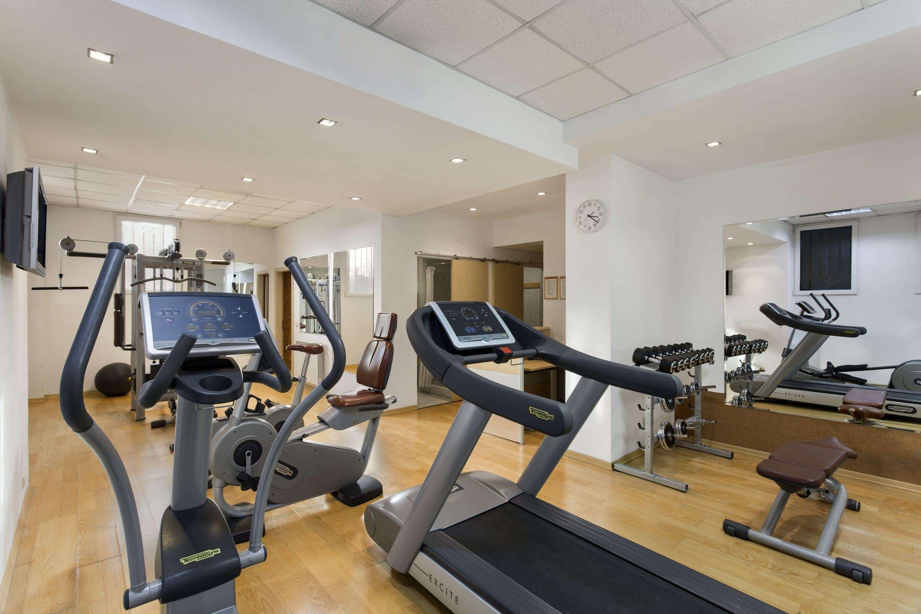 Ramada Hotel & Suites By Wyndham Bucharest North Esterno foto